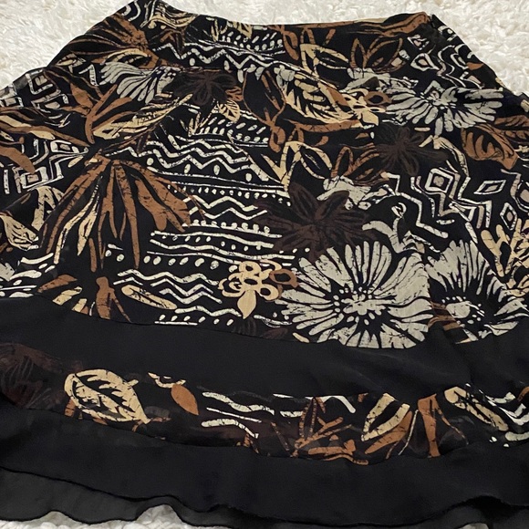 East 5th women’s size Xl 14 Floral Patterned Women's Skirt mid length - Picture 9 of 10